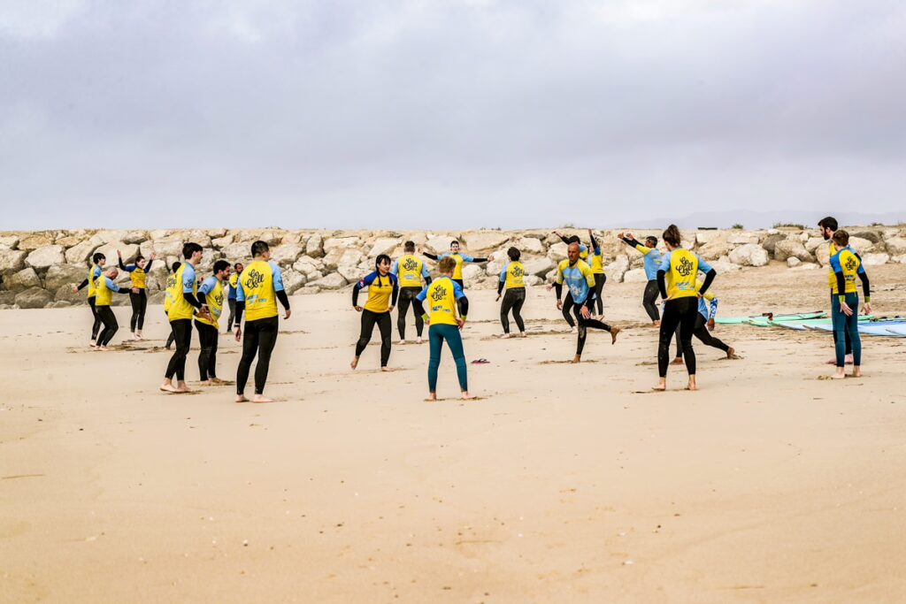 Team - Warm up Surf Team Building Lisbon